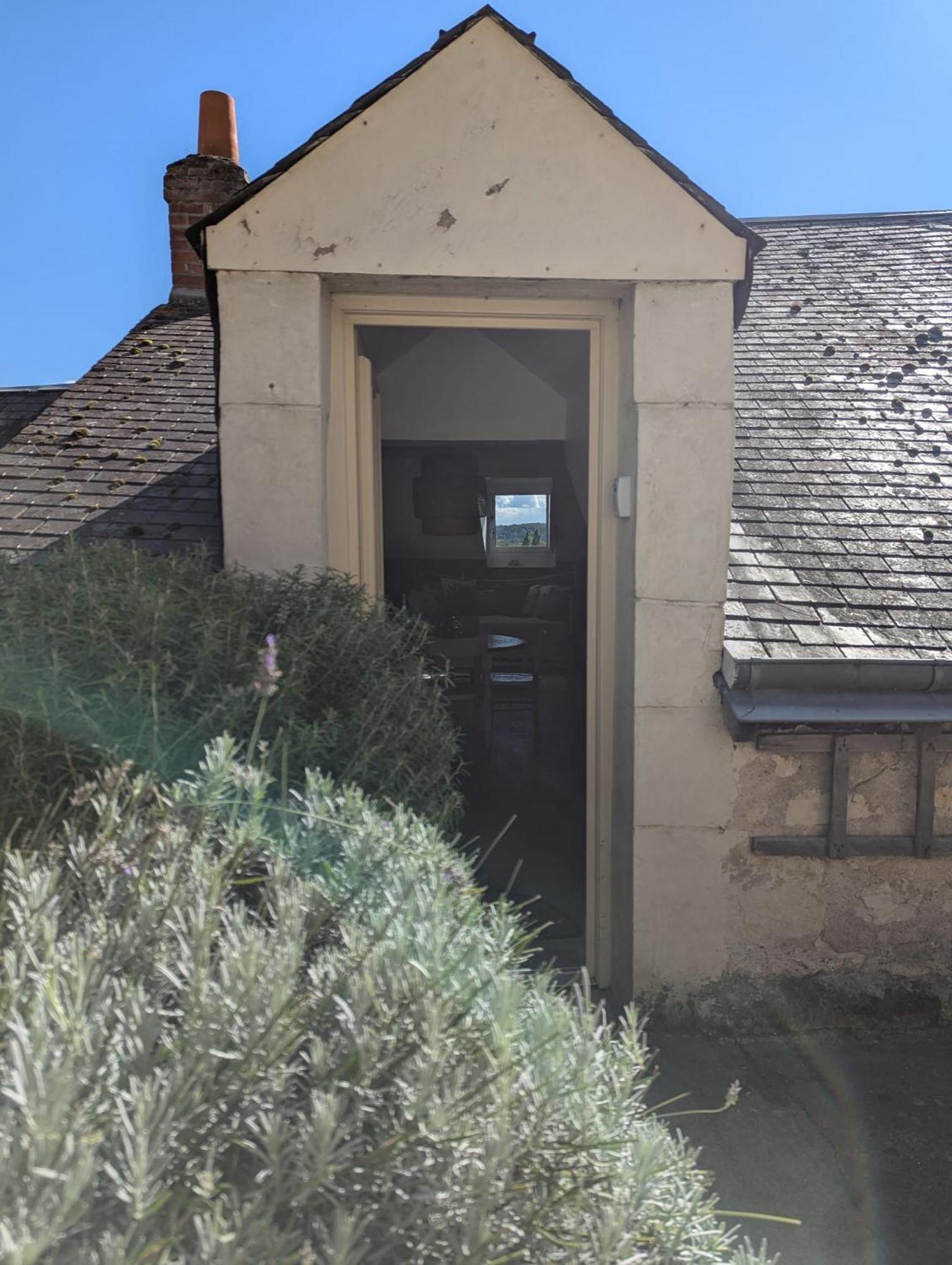 Appartement Des Hirondelles , Au Pied Du Chateau Chinon Exteriér fotografie